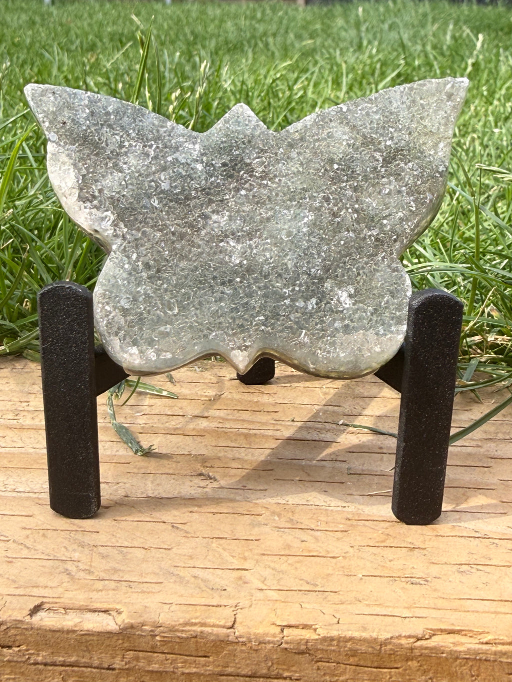 Flower Amethyst Butterfly \105 g | Includes Display Stand