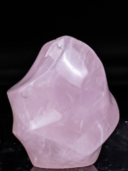 Madagascar Rose Quartz Flame | 353g