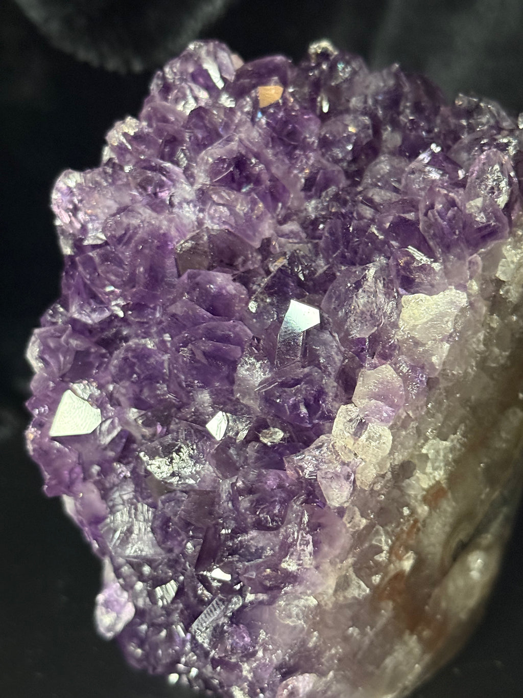 Amethyst Cluster / 689g