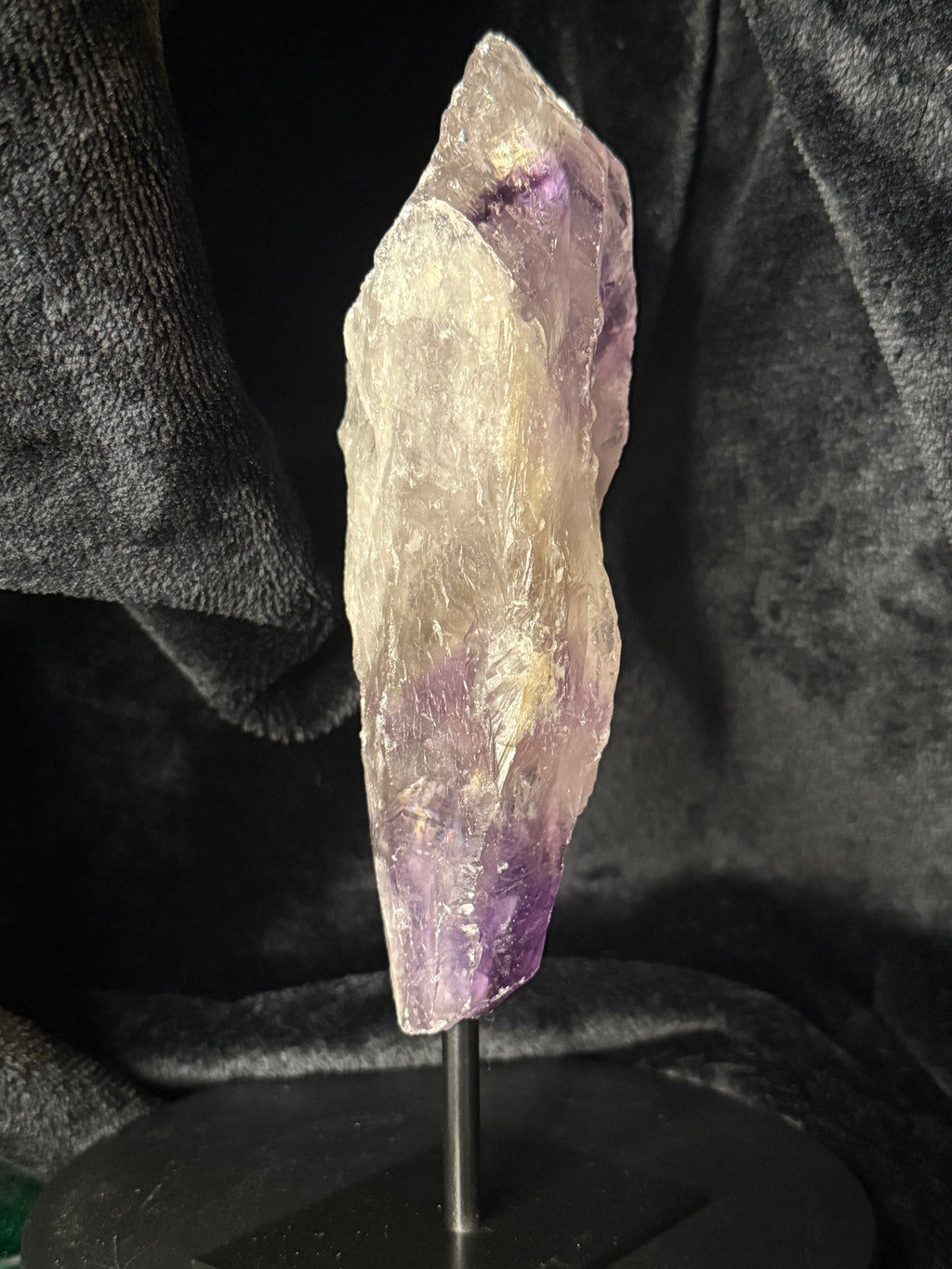 Raw Amethyst on Stand / 502g