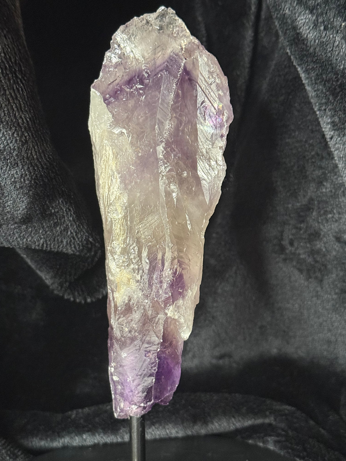 Raw Amethyst on Stand / 502g