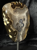 Polished Agate on Stand / 278g